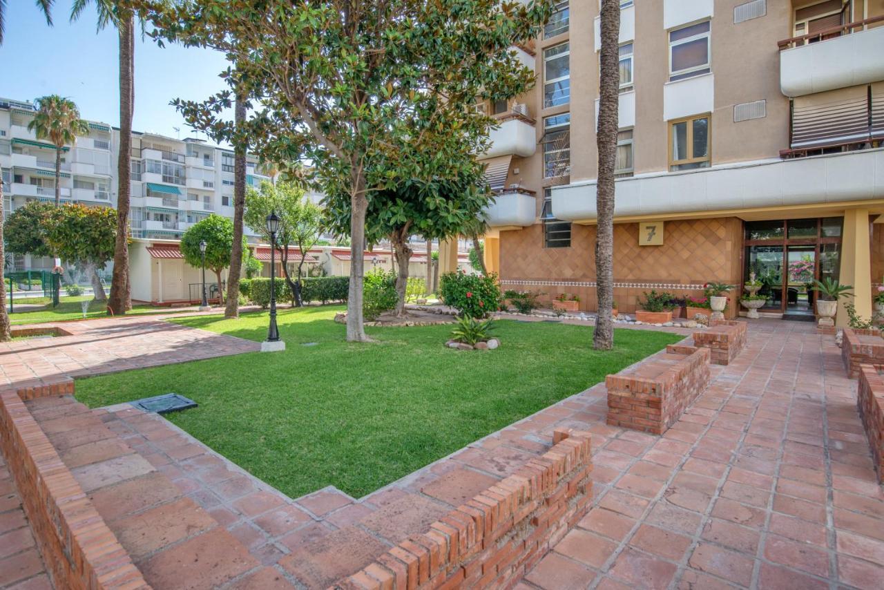 Апартаменти Arpa De Treboles - Carihuela Views! Торремолінос Екстер'єр фото